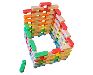 40 magnetic wood bricks and 40 magnetic blocks in assorted colors.