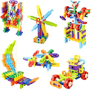 96 plastic blocks, 6 wheels, 16 tubes, and an instruction book.