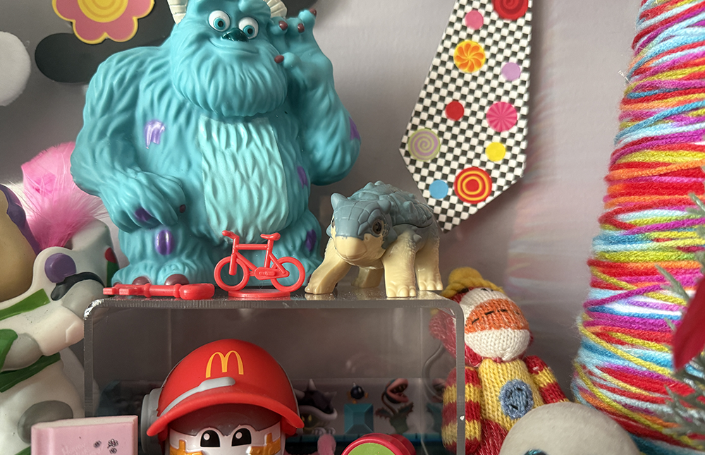 iSpy tank filled with random items