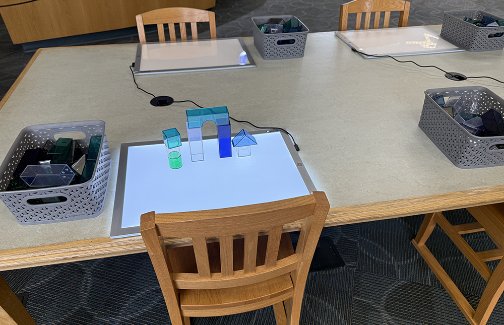 Light panel placed on a table